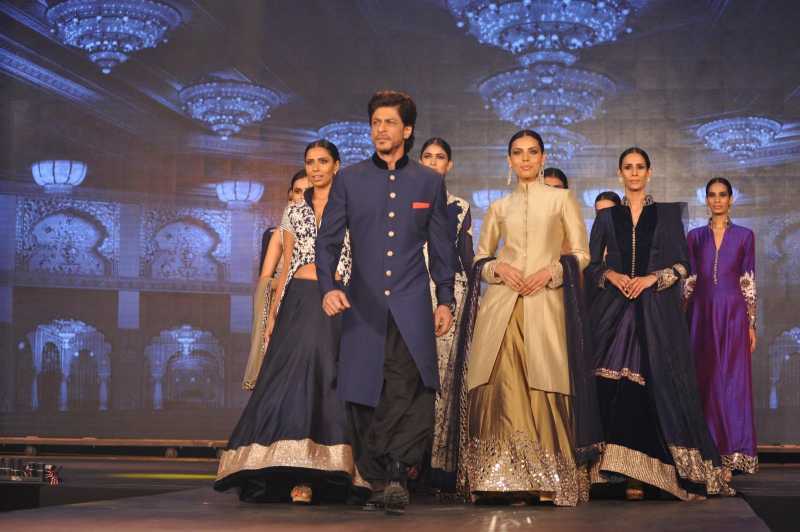 Actors Abhishek Bachchan, Deepika Padukone, Jackie Shroff, filmmaker Farah Khan, actors Boman Irani, Sonu Sood, Vivaan Shah, Shahrukh Khan, singers Shekhar Ravjiani and Vishal Dadlani during the trailer launch of film Happy New Year in Mumbai.