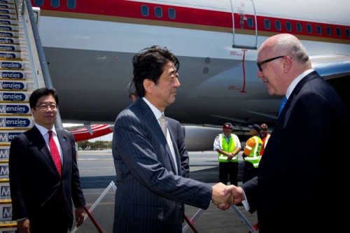 Japanese Prime Minister Shinzo Abe  arrives at Brisbane Airport to attend the G20 Summit in Brisband, Australia, Nov. 14, 2014. 