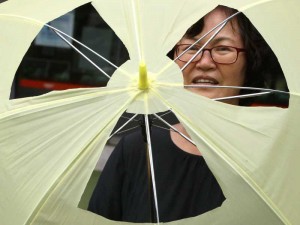 A South Korean environmentalist participates in a rally against South Korea's nuclear plants in Seoul, South Korea, Aug. 6, 2014. (Xinhua/Park Jin-hee)(zhf)