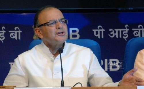 The Union Minister for Finance, Corporate Affairs and Information and Broadcasting Arun Jaitley addresses a press conference, in New Delhi 