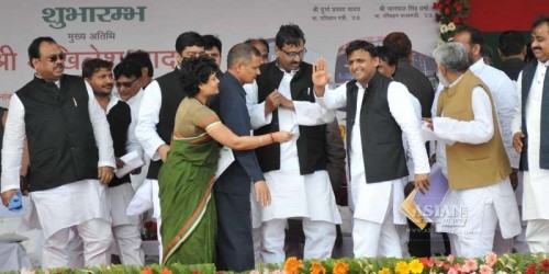 Uttar Pradesh Chief Minister Akhilesh Yadav flags-off a new Indo-Nepal bus service in Varanasi on March 4, 2015.