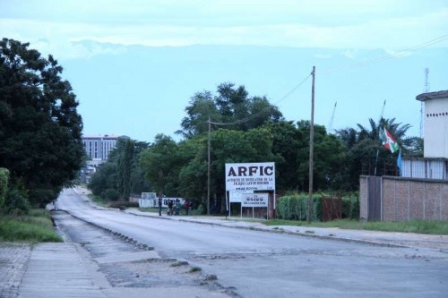 Photo taken on May 14, 2015 show the street following a military coup attempt against Burundian President in Bujumbura, Burundi, May 14, 2015. Heavy gunfire and blasts were heard in Burundi's capital on Thursday amid claims from pro- president officials that a coup attempt had failed