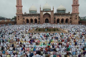 Muslims offer prayers on occassion of Eid-ul-Fitr in Bhopal 