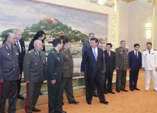 (140828) -- BEIJING, Aug. 28, 2014 (Xinhua) -- Chinese President Xi Jinping (C, front) meets with chiefs of general staff of Shanghai Cooperation Organization (SCO) members in Beijing, capital of China, Aug. 28, 2014. (Xinhua/Ding Lin) (zkr)