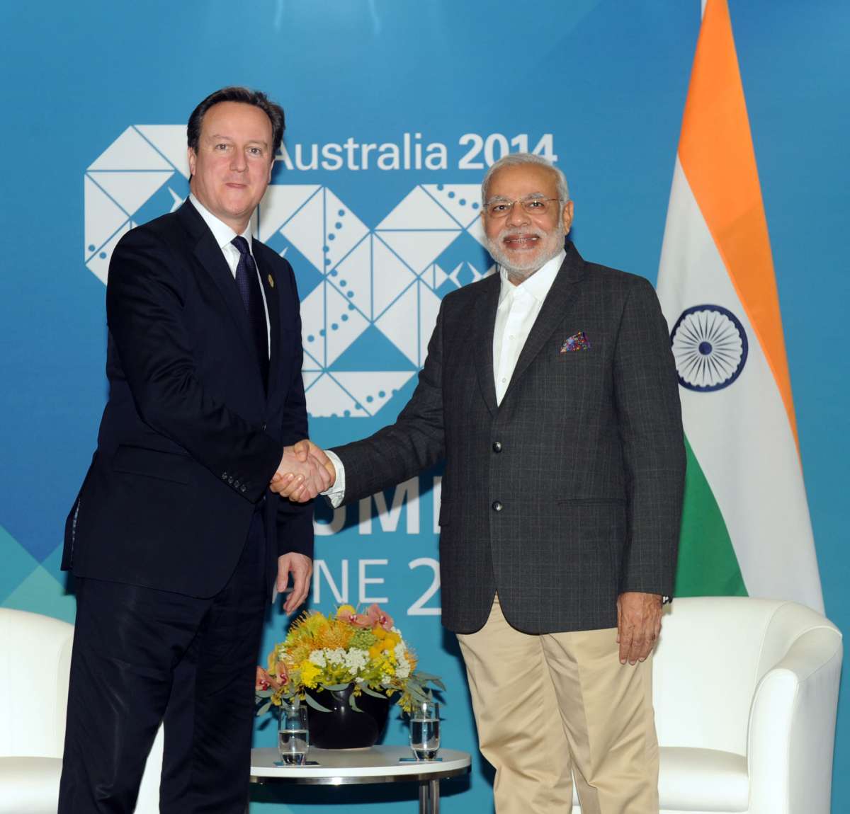 The Prime Minister, Shri Narendra Modi meeting the Prime Minister of United Kingdom, Mr. David Cameron, in Brisbane, Australia on November 14, 2014.