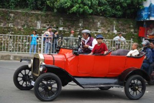 Honsen Lyngdoh driving the car used by Attenborough for Gandhi