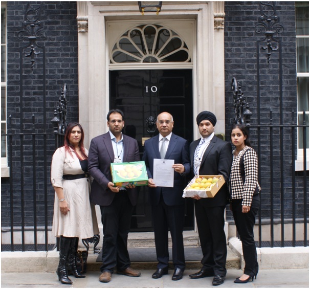 Keith Vaz MP and a delegation at No 10 to meet the prime minister on the mango issue