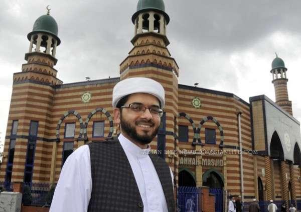 Janab Qari Asim, Senior Imam, Makkah Mosque, Leeds