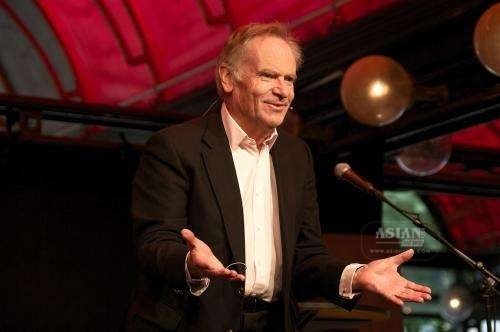  Jeffrey Archer 