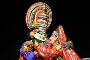 Kerala - Kathakali- Kalamandalam Gopi and Margi Vijayakumar performing Nalacharitham