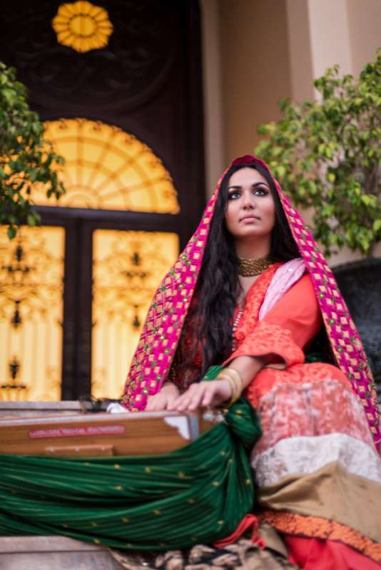 Manika Kaur releases second album I Bow To You Waheguru