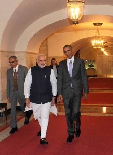 The President Barack Obama of the United States welcomes the Prime Minister, Shri Narendra Modi, at the dinner hosted in his honour, at the White House, in Washington DC on September 30, 2014.