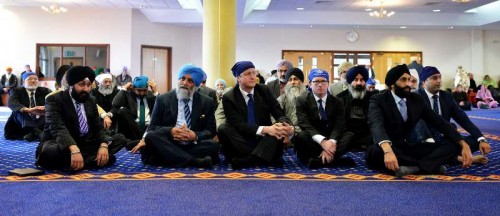 PM visits Leamington Spa Sikh Temple