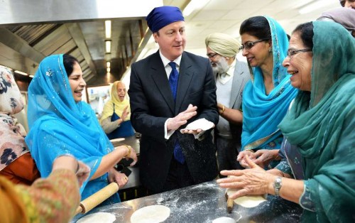 PM visits Leamington Spa Sikh Temple