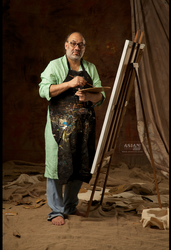 'Padma Shri Mr. Krishn Kanhai in his studio