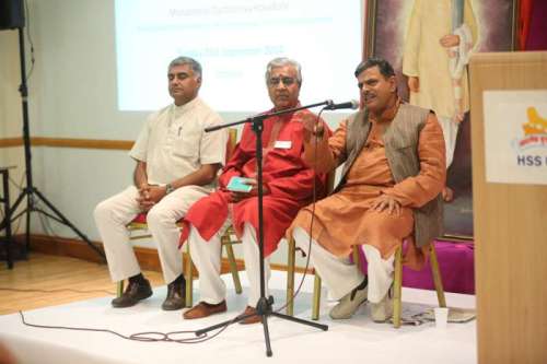 Ramji, Vaidya Dhiraj Shah and Dattatreya