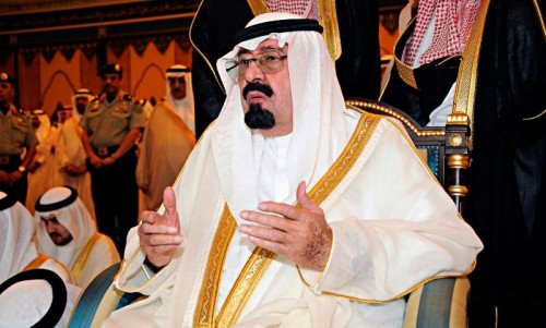 Saudi King Abdullah bin Abdulaziz Al Saud attends prayers on the first day of Eid al-Fitr which marks the end of the holy month of Ramadan, at Al-Safa Palace in Mecca August 30, 2011. 