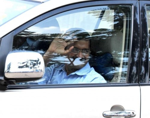 Delhi Chief Minister Arvind Kejriwal arrives at Jindal Naturecure Institute on Tumkur Road, where he will be spending 10 days for treatment of his cough and high blood sugar treatment, in Bengaluru on March 5, 2015.