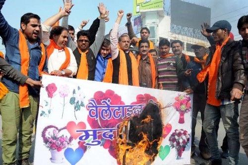  The activists of Shiv Sena (Samajwadi) stage a protest against Valentine`s Day celebrations in Amritsar on Feb 11, 2015. 
