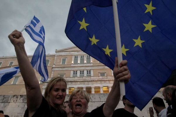 Thousands of Greeks take part in a rally to urge voters to say "Yes" in the July 5 referendum in Athens, Greece, on June 30, 2015.