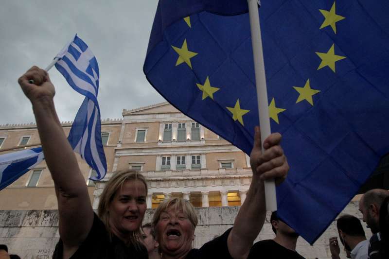 Thousands of Greeks take part in a rally to urge voters to say "Yes" in the July 5 referendum in Athens, Greece, on June 30, 2015.