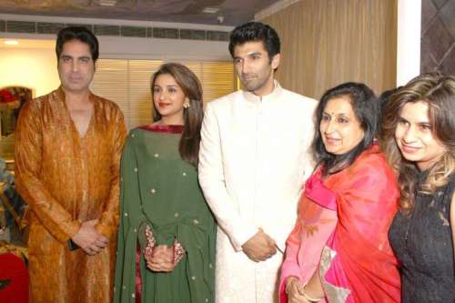 The star cast of film Daawat - E - Ishq, Parineeti Chopra and Aditya Roy Kapoor during promotion of the film in New Delhi on Sept. 17, 2014. (Photo:Amlan Paliwal/IANS)