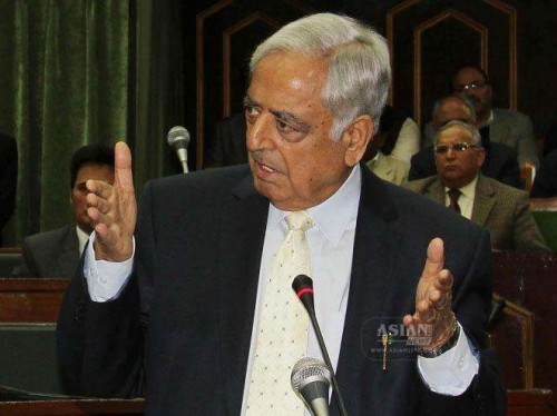  Jammu and Kashmir Chief Minister Mufti Mohammad Sayeed addresses state assembly in Jammu on March 19, 2015.