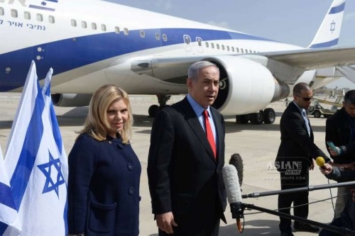 sraeli Prime Minister Benjamin Netanyahu and his wife Sarah leave for Washington D.C. at Ben Gurion Airport outside Tel Aviv, Israel, on March 1, 2015. 