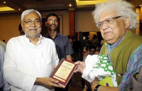 Former Bihar Chief Minister and JD-U leader Nitish Kumar and Meghnad Jagdishchandra Desai during ADRI Foundation lecture on "Can Poverty ever be abolished?" in Patna on Sept 5, 2014. (Photo: IANS)